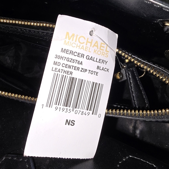 Michael Kora Purse - Picture 3 of 3